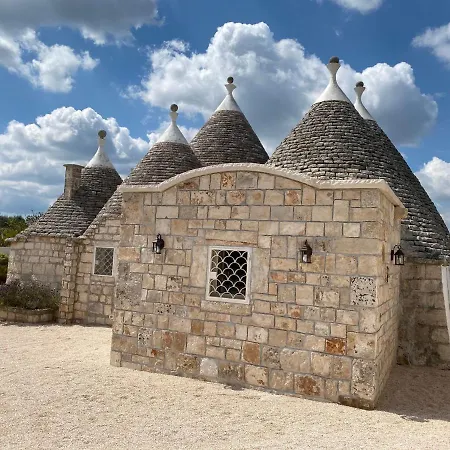 Trulli Tesoro Acomodação com café da manhã Cisternino Exterior foto